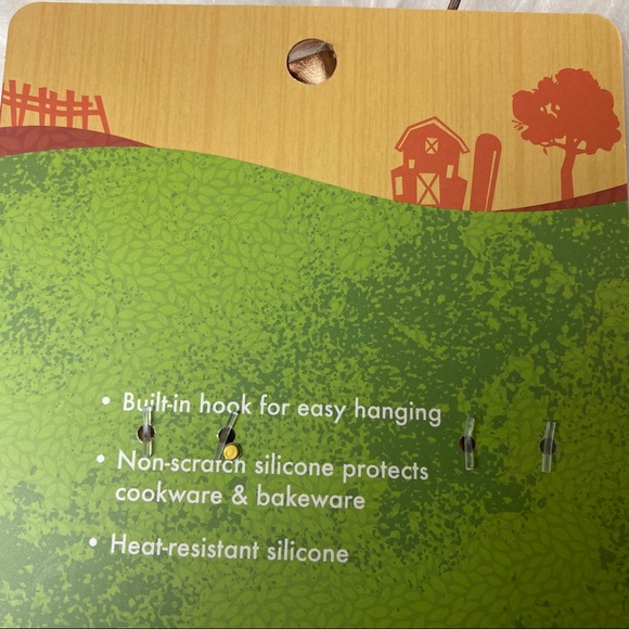 DISNEYLAND DISNEY MINNIE MICKEY MOUSE KITCHEN SET - Picture 2 of 3